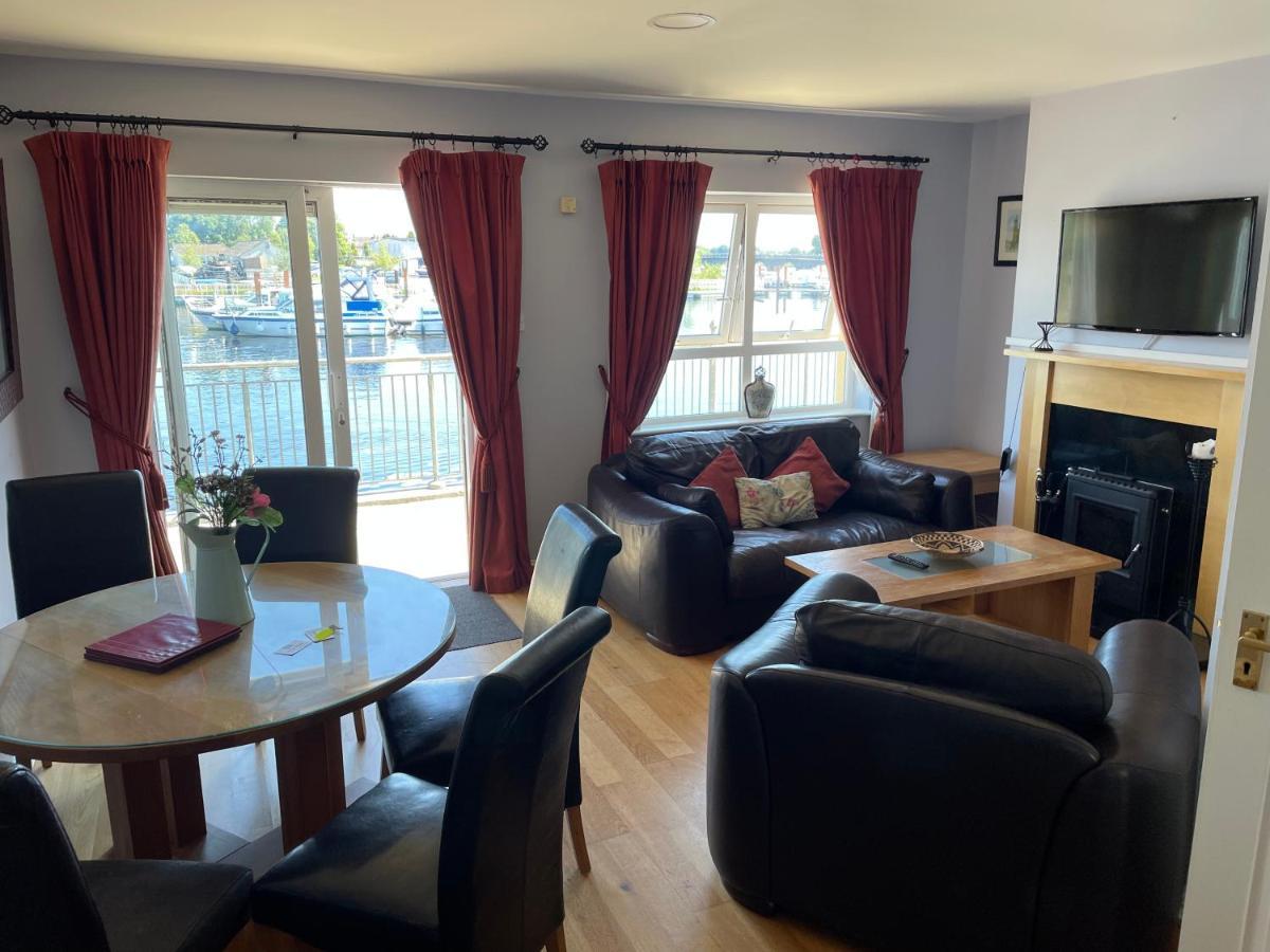 Five Bedroom Waterfront House Carrick on Shannon Dış mekan fotoğraf